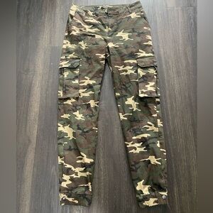 Women’s Camouflage Cargo Pants
